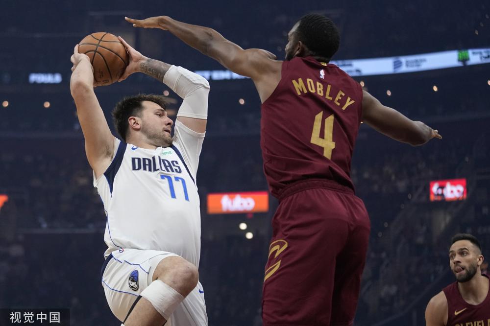 展现出了极 展现出了极