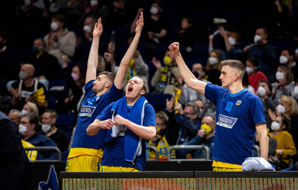 自信回击 自信回击