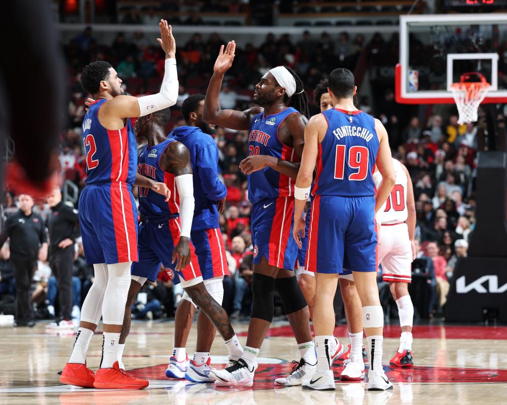 更是他对技 更是他对技