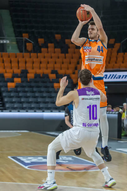 的较量依然 的较量依然